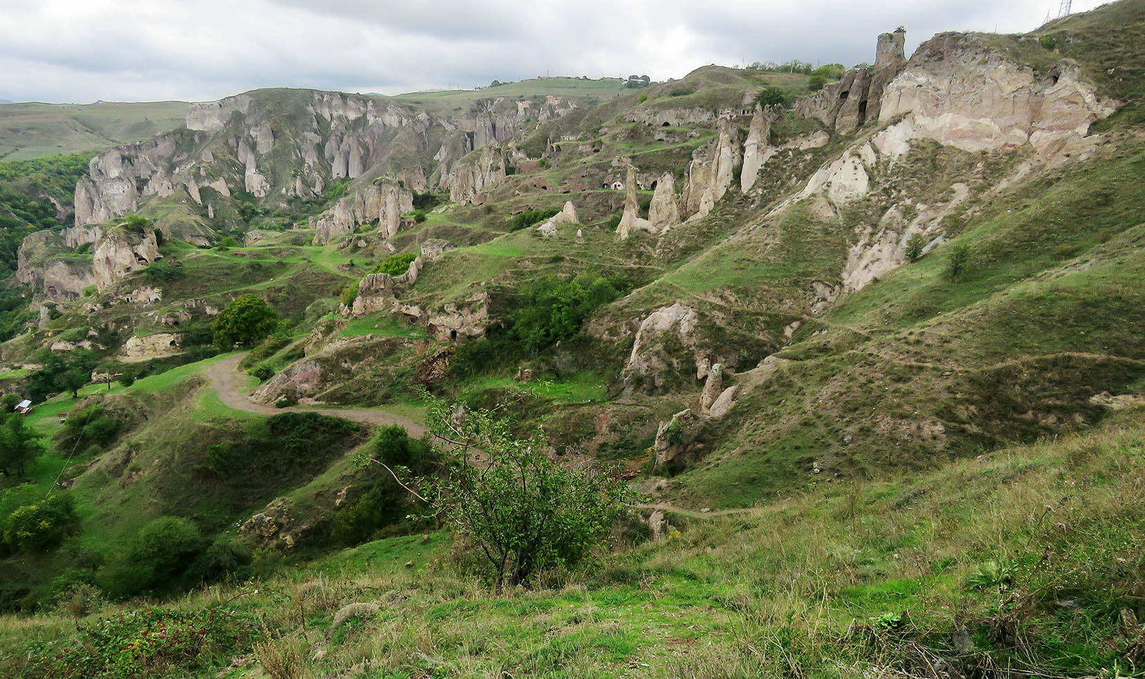 Khndzoresk (Խնձորեսկ, Хндзореск)